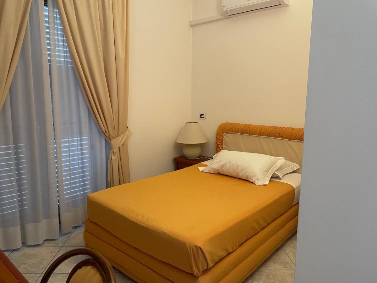 Il Cinghialetto Hotel Fonni Buitenkant foto