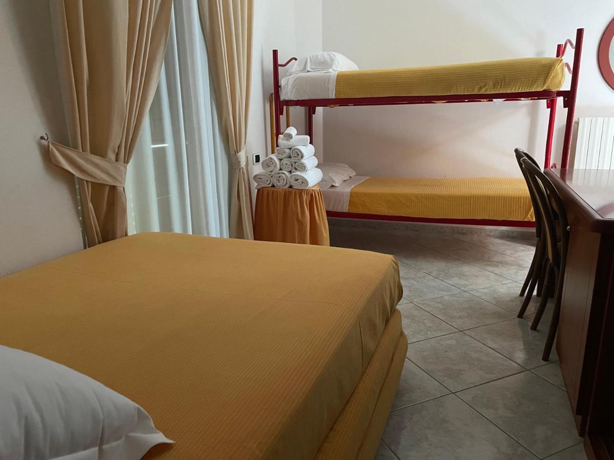 Il Cinghialetto Hotel Fonni Buitenkant foto